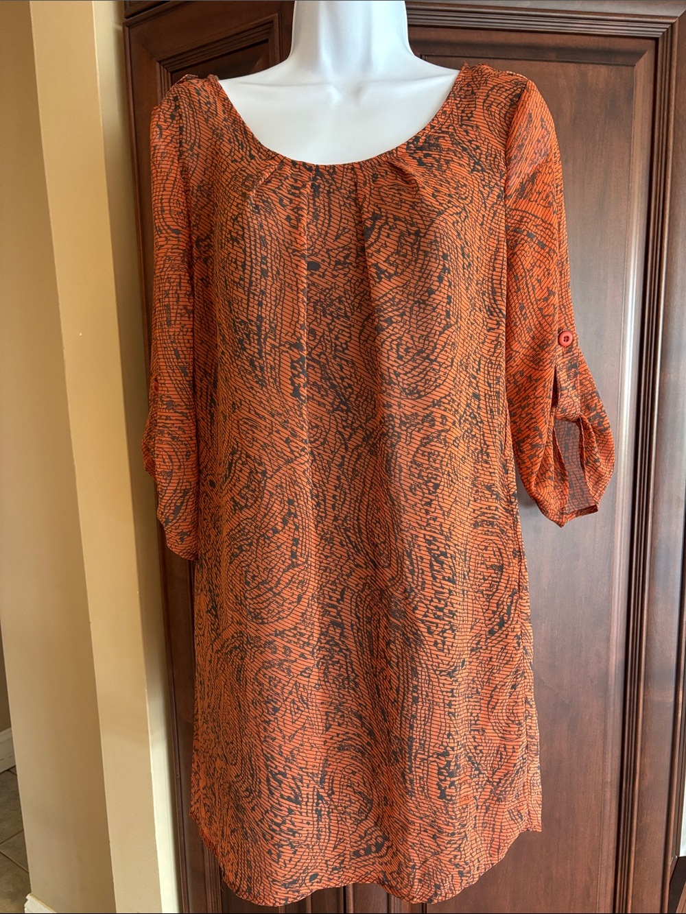 Hot & Delicious Orange & Black Patterned Scoop-Neck Midi Dress